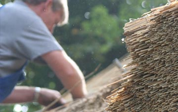 professional Claygate Cross thatchers